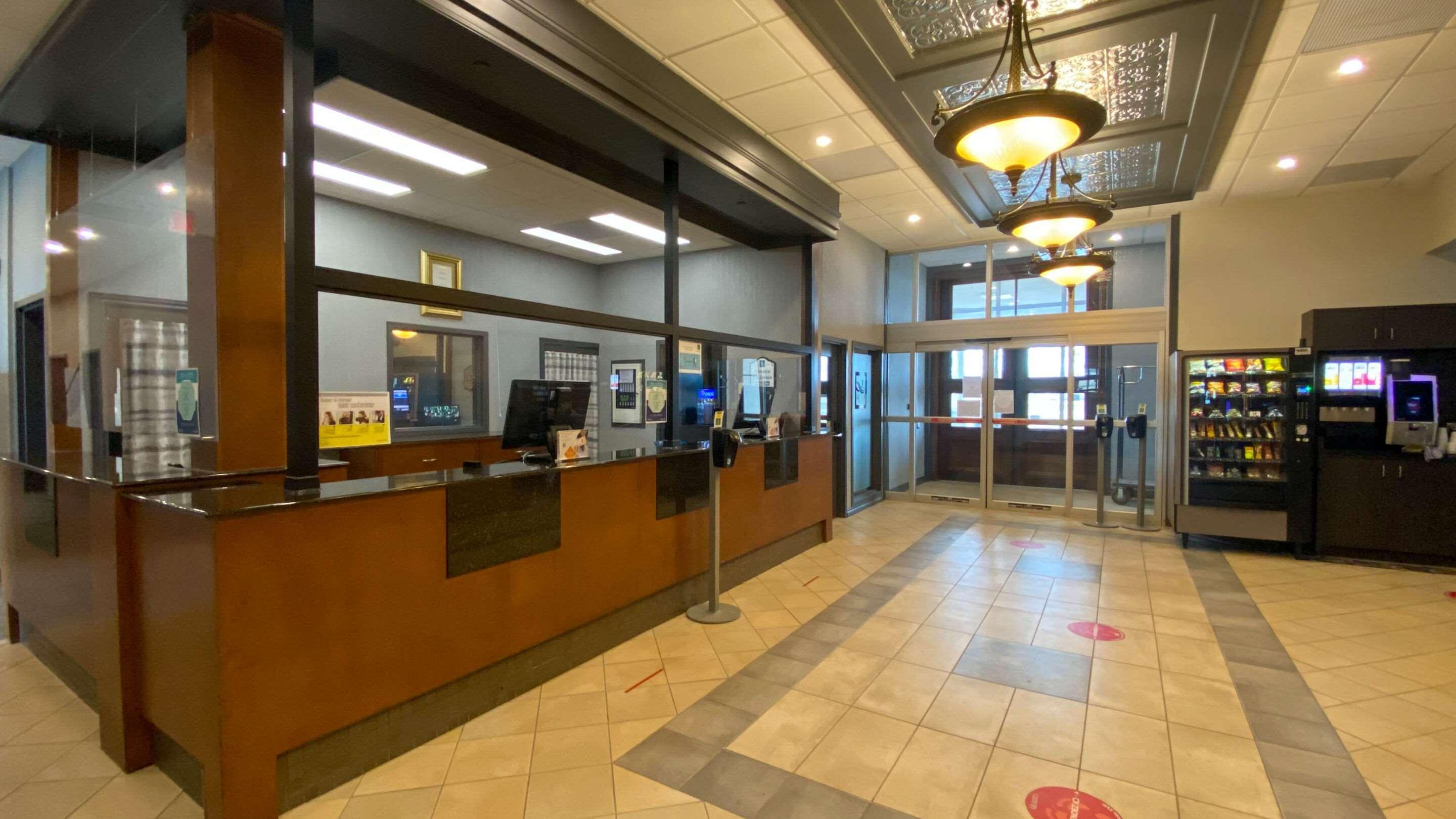 Quality Suites Drummondville Eksteriør billede