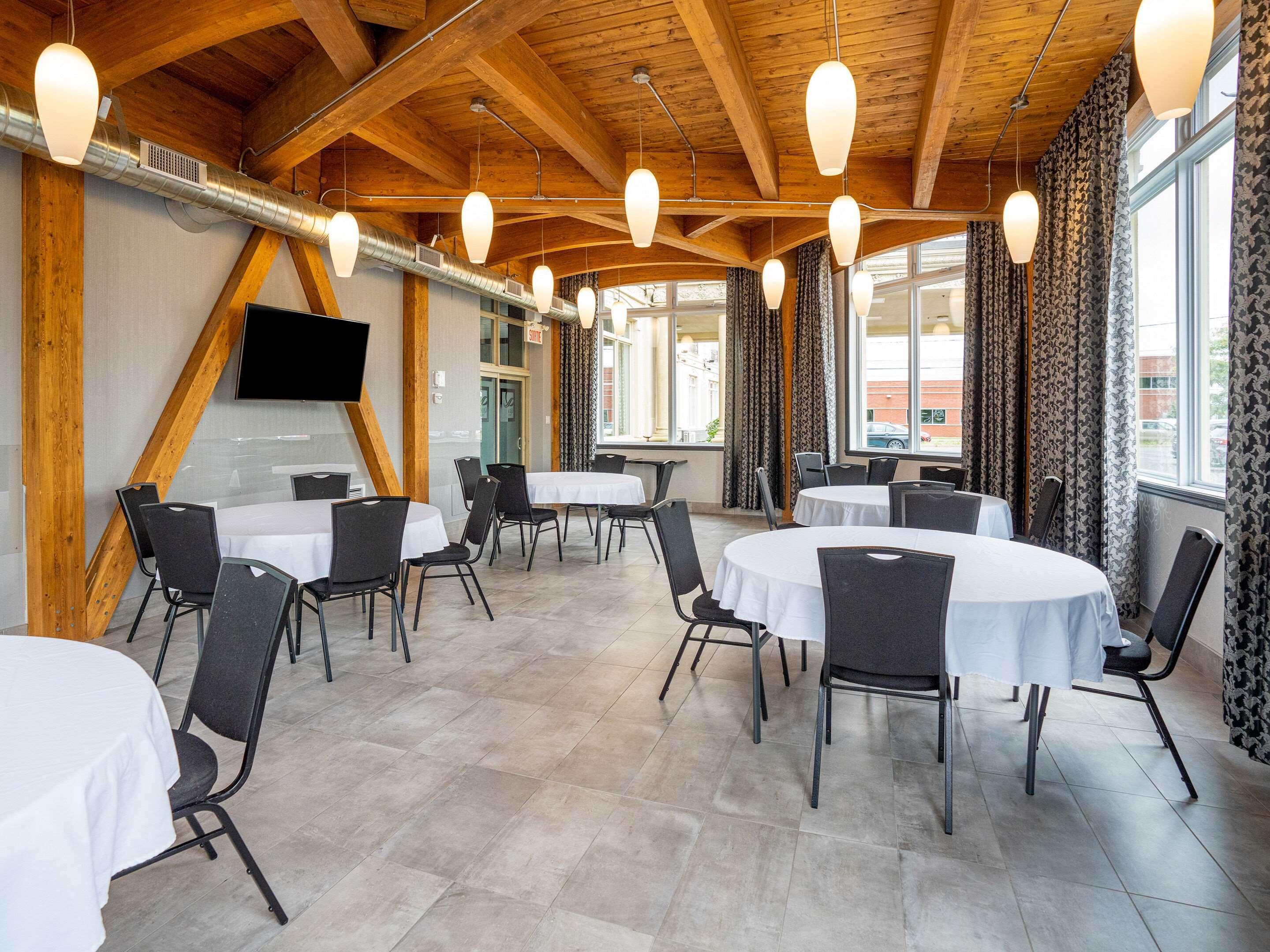Quality Suites Drummondville Eksteriør billede