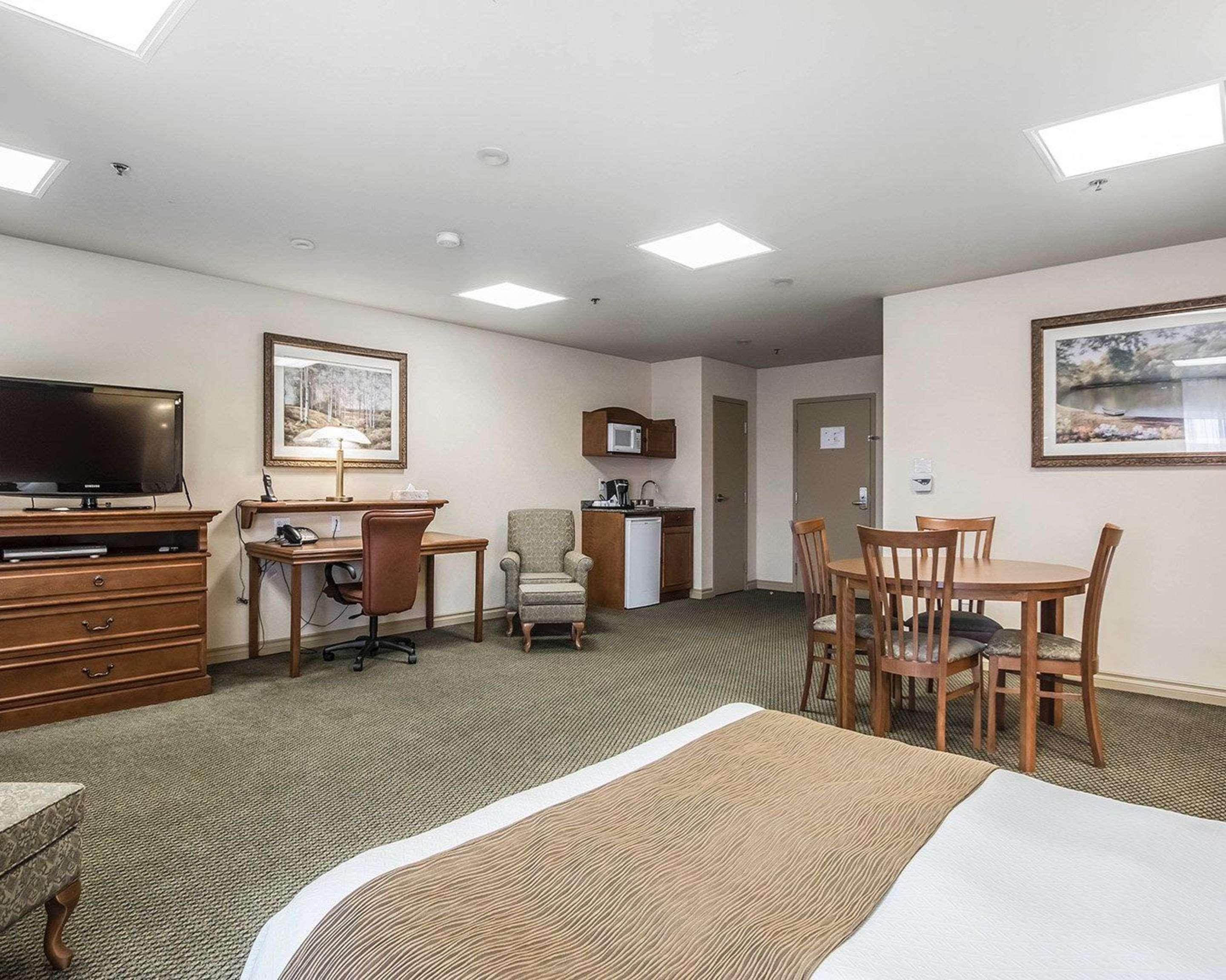 Quality Suites Drummondville Eksteriør billede