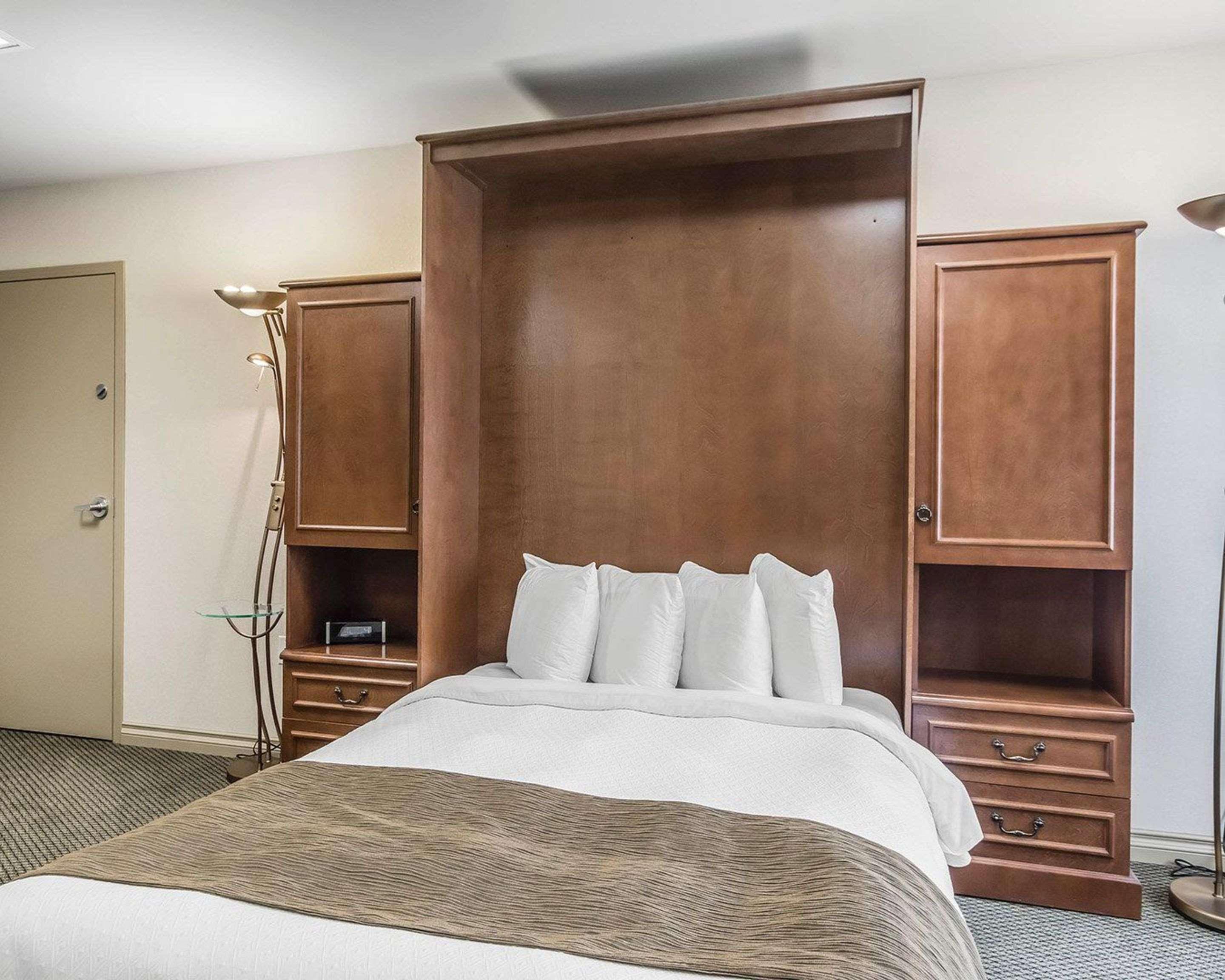 Quality Suites Drummondville Eksteriør billede