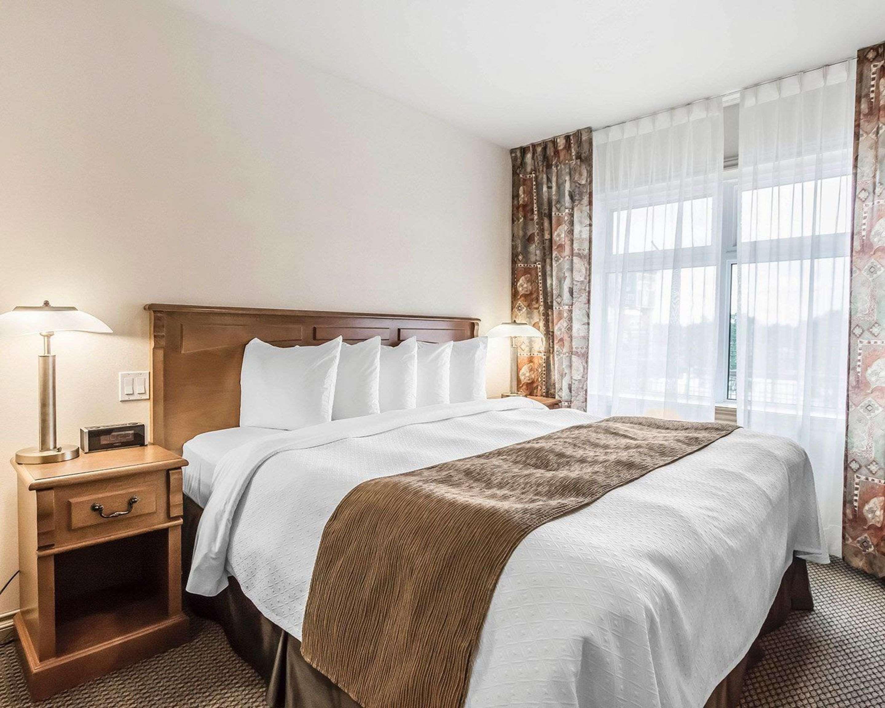 Quality Suites Drummondville Eksteriør billede