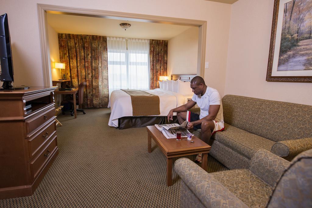 Quality Suites Drummondville Eksteriør billede