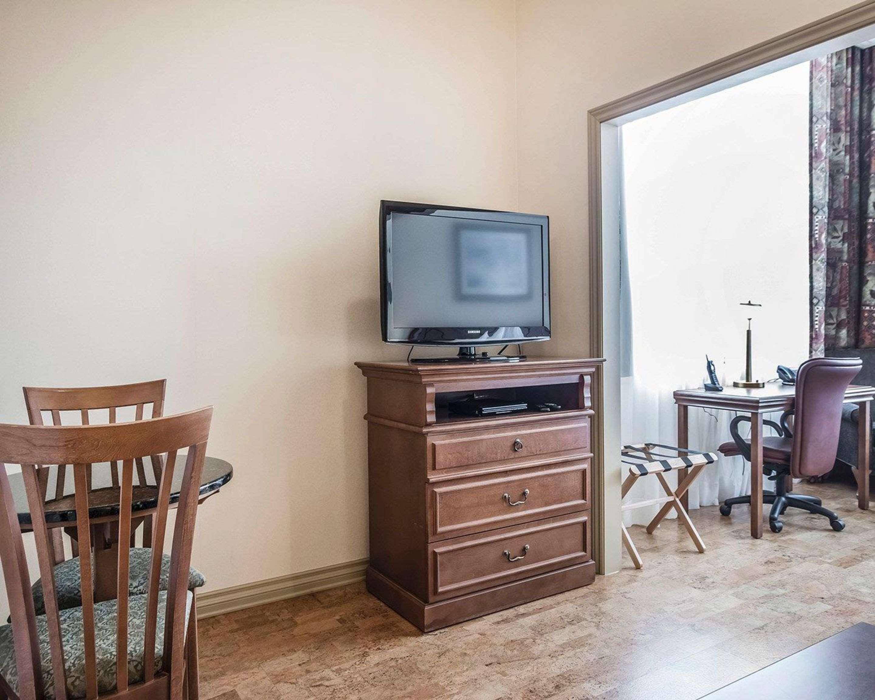 Quality Suites Drummondville Eksteriør billede